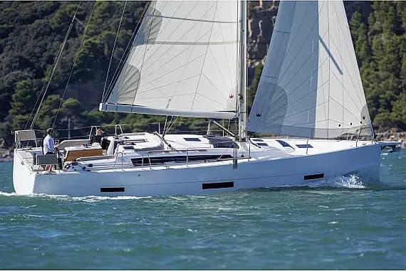 Dufour 430 in Rhodes New Marina - image 1