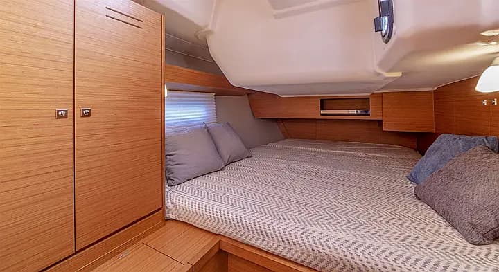 Dufour 430 in Rhodes New Marina - Photo 5
