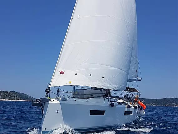 Sun Odyssey 440 in Volos / Port of Volos - image 1