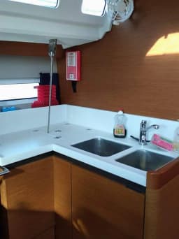 Sun Odyssey 440 in Volos / Port of Volos thumbnail 12