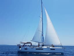 Sun Odyssey 440 in Volos / Port of Volos thumbnail 6