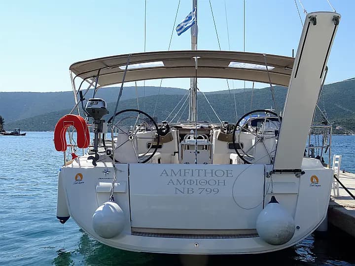Sun Odyssey 519 in Volos / Port of Volos - Photo 5