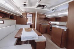 Oceanis 40.1 in Marmaris / Netsel Marmaris Marina thumbnail 10