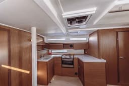 Oceanis 40.1 in Marmaris / Netsel Marmaris Marina thumbnail 2