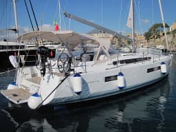 Sun Odyssey 440 in Sicily / Capo d'Orlando Marina thumbnail 7
