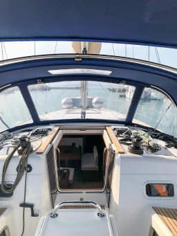 Sun Odyssey 519 in Palairos / Marina Paleros thumbnail 11