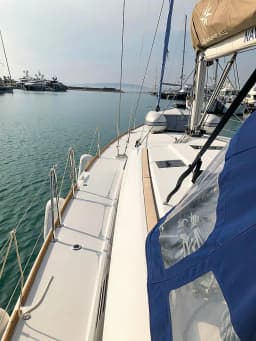 Sun Odyssey 519 in Palairos / Marina Paleros thumbnail 15
