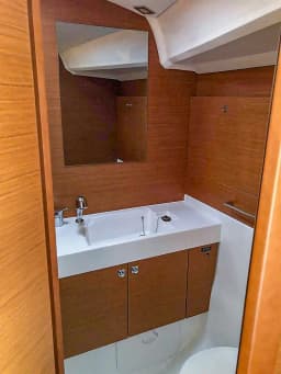 Sun Odyssey 519 in Palairos / Marina Paleros thumbnail 20