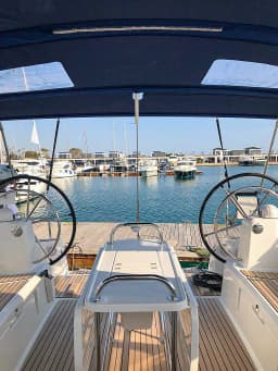 Sun Odyssey 519 in Palairos / Marina Paleros thumbnail 7