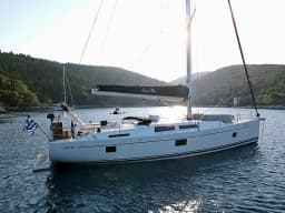 Hanse 508 in Kefalonia / Sami Port thumbnail 20
