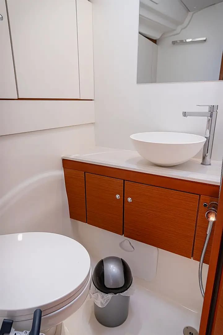 Jeanneau 54 in Seget Donji / Marina Baotić - Photo 3