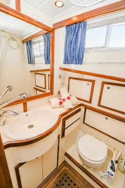 Menorquin Yacht 100 in Sitges - Barcelona / Port d'Aiguadolç thumbnail 7
