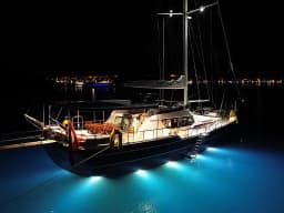 Gulet in Göcek Mucev Marina thumbnail 28