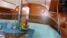Sun Odyssey 35 in Nea Peramos - Attica / Nea Peramos thumbnail 2