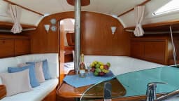 Sun Odyssey 35 in Nea Peramos - Attica / Nea Peramos thumbnail 3