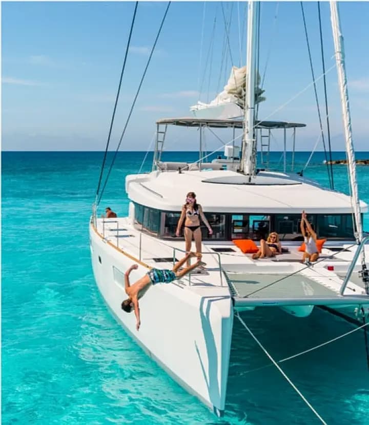 Lagoon 52 in Lefkada / Port of Lefkas - Photo 4