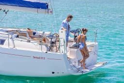 Dufour 37 in Lefkada / D-Marin Marina Lefkas thumbnail 10