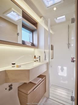 Lagoon 51 in Trogir / SCT Marina Trogir thumbnail 22