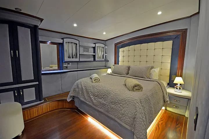 Gulet in Bodrum Marina - Photo 4