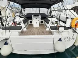 Oceanis 51.1 in Athens / Alimos Marina thumbnail 6