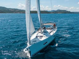 Dufour 530 in Sardinia / Cannigione thumbnail 7
