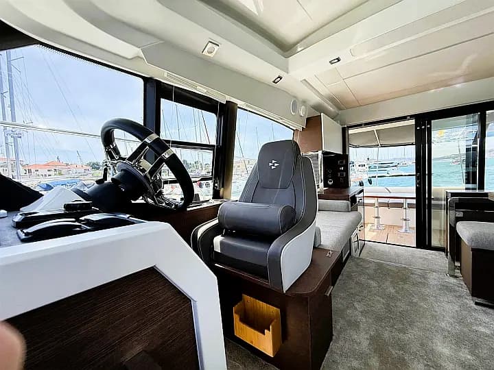 Prestige 420 S in Trogir / ACI Marina Trogir - Photo 4