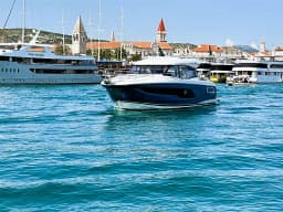 Prestige 420 S in Trogir / ACI Marina Trogir thumbnail 36