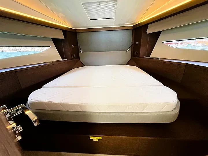 Prestige 420 S in Trogir / ACI Marina Trogir - Photo 5
