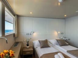 Luxury Motor Yacht in Split / Port of Split / East Harbour thumbnail 14