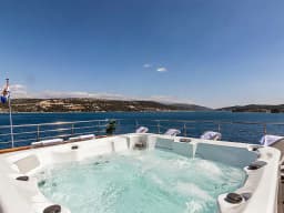 Luxury Motor Yacht in Split / Port of Split / East Harbour thumbnail 19