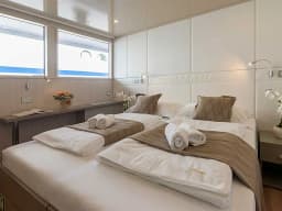 Luxury Motor Yacht in Split / Port of Split / East Harbour thumbnail 56
