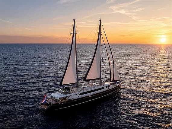 Luxury Sailing Yacht in Split / ACI Marina Split - Photo 1