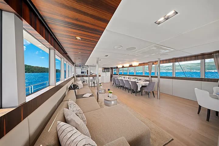 Luxury Sailing Yacht in Split / ACI Marina Split - Photo 5