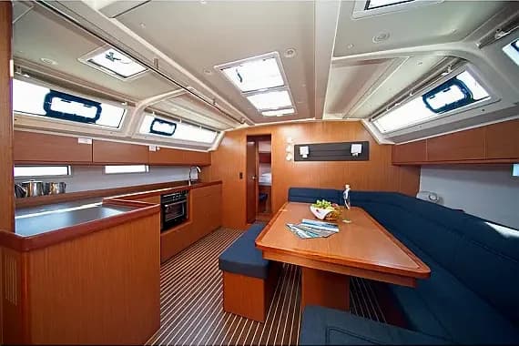 Bavaria 46 Cruiser in Murter / Marina Hramina - Photo 3