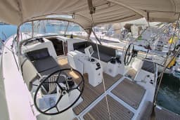 Sun Odyssey 490 in Lavrion Main Port thumbnail 7