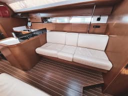 Jeanneau 53 in Rogoznica / Marina Frapa thumbnail 15