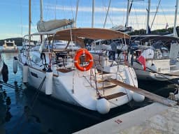 Jeanneau 53 in Rogoznica / Marina Frapa thumbnail 7