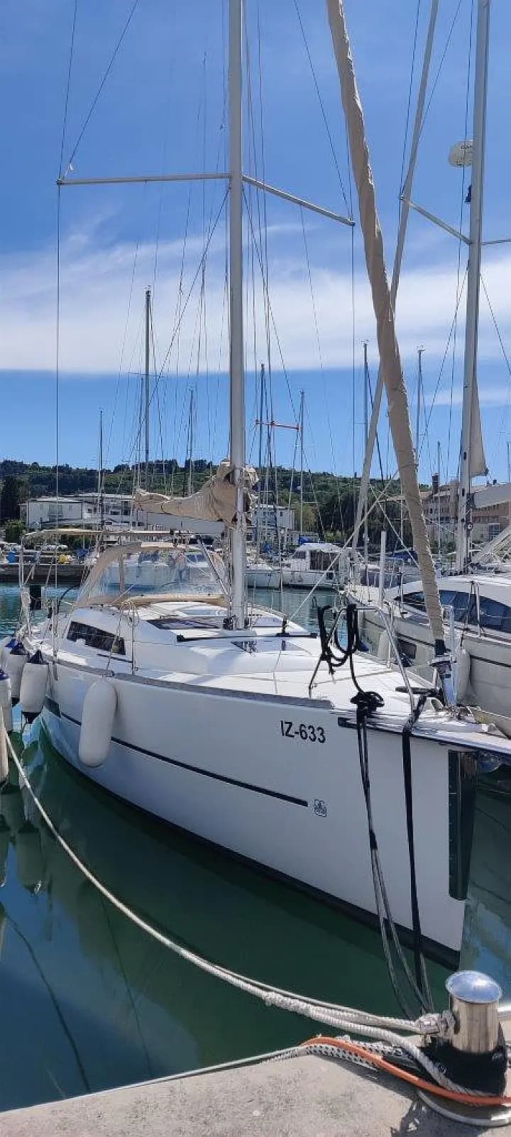 Dufour 350 in Izola / Marina Izola - Photo 4