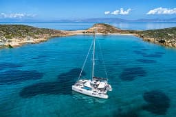 Lagoon 42 in Syros / Finikas port thumbnail 6