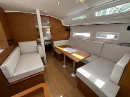 Sun Odyssey 410 in Dubrovnik / ACI Marina Dubrovnik thumbnail 12