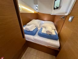 Sun Odyssey 410 in Dubrovnik / ACI Marina Dubrovnik thumbnail 16