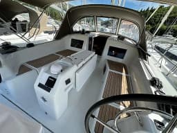 Sun Odyssey 410 in Dubrovnik / ACI Marina Dubrovnik thumbnail 8