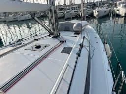 Oceanis 40.1 in Sicily / Capo d'Orlando Marina thumbnail 15