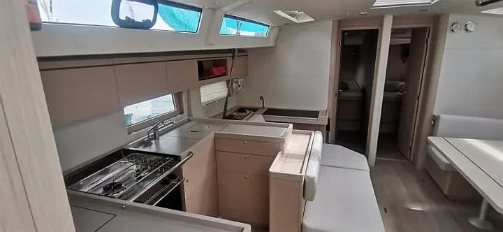 Oceanis 51.1 in Corfu / Gouvia / D-Marin Marina Gouvia - Photo 4