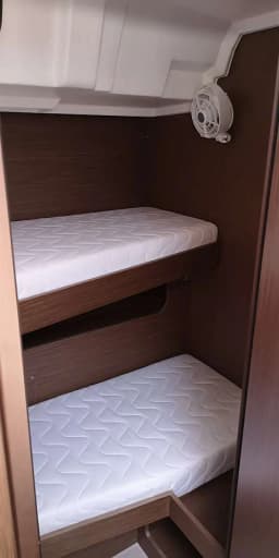Oceanis 51.1 in Preveza Marina thumbnail 9