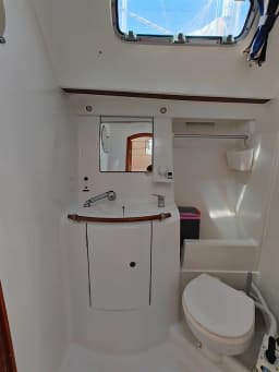 Oceanis 393 in Athens / Marina Delta Kallithea thumbnail 12