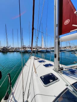 Oceanis 393 in Athens / Marina Delta Kallithea thumbnail 20