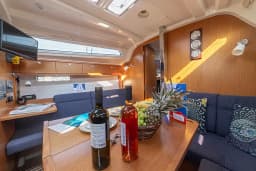 Bavaria Cruiser 37 in Athens / Alimos Marina thumbnail 12