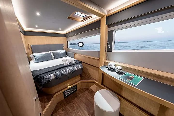 Aquila 42 Yacht in Lavrion / Olympic Marina - Photo 5
