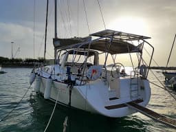 Oceanis 50 Family in Lefkada / Nydri Port thumbnail 16